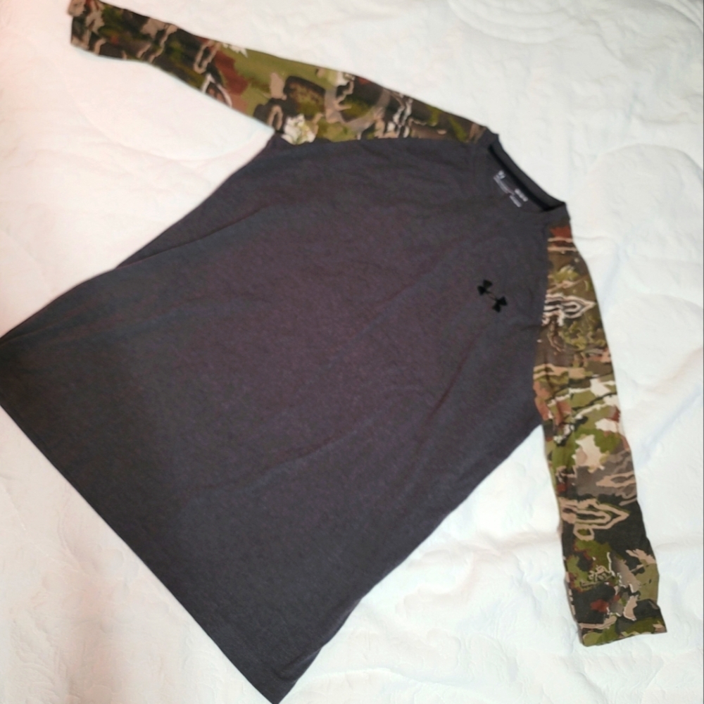 Mens Under Armour Half Sleeve Shirt Medium